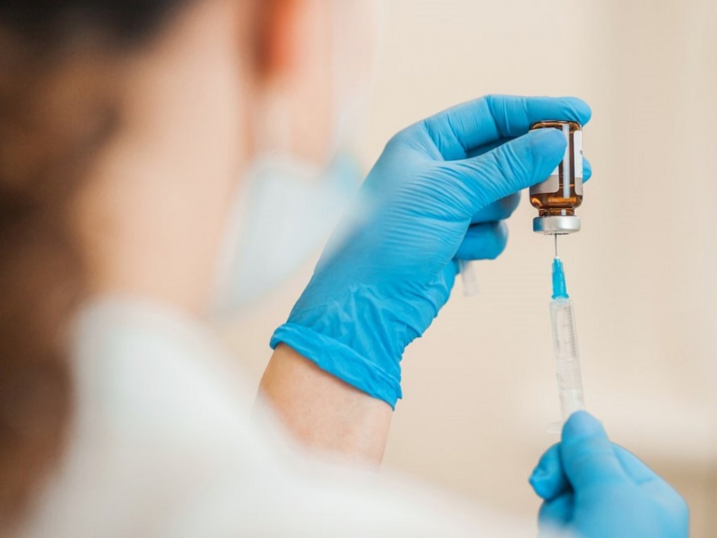 Отобраны добровольцы для испытания российской вакцины от коронавируса